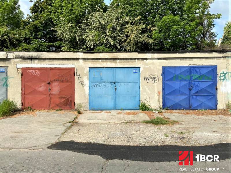 Sale Garage, Pri dvore, Liptovský Mikuláš, Slovakia