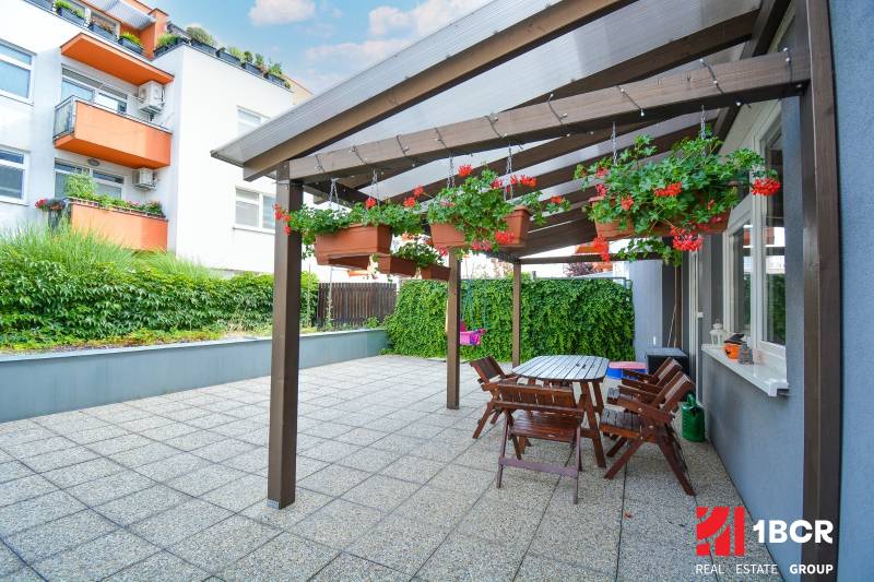 Rent Two bedroom apartment, Jarná, Senec, Slovakia