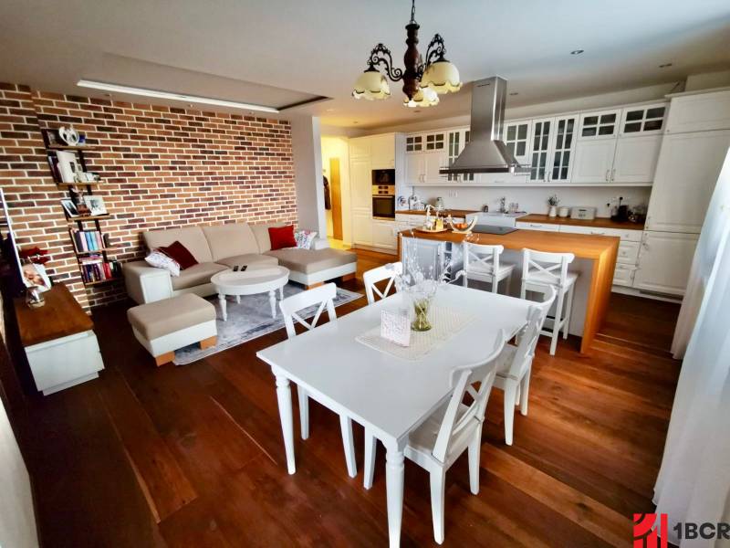 Rent Three bedroom apartment, Three bedroom apartment, Starorímska, Br