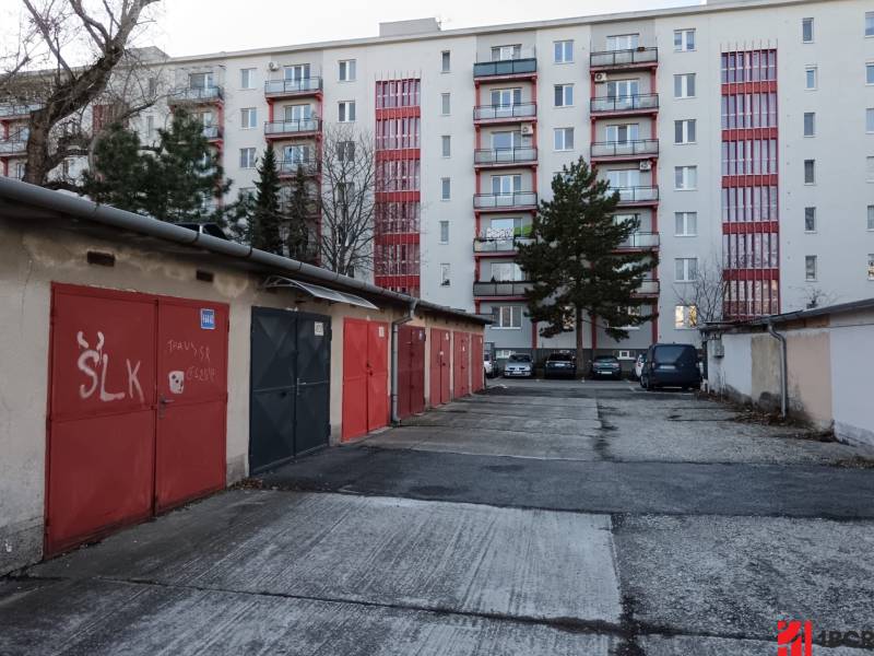 Sale Garage, Garage, Haburská, Bratislava - Ružinov, Slovakia