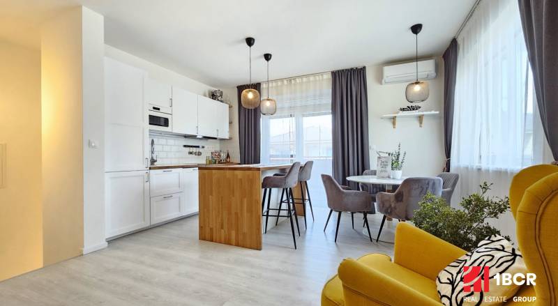 Sale Three bedroom apartment, Three bedroom apartment, Lipová, Senec, 