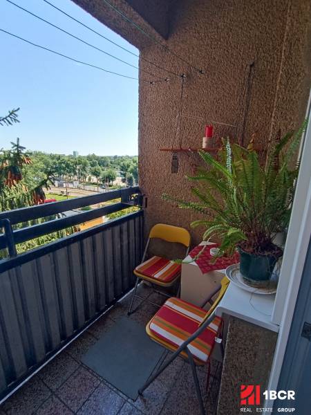 Rent Three bedroom apartment, Three bedroom apartment, Komisárky, Brat