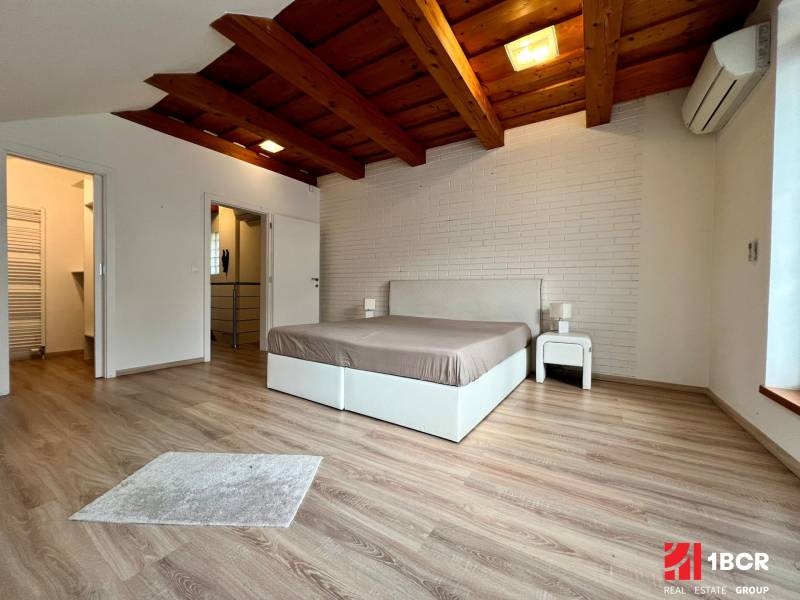 Rent Three bedroom apartment, Three bedroom apartment, Palackého, Brat