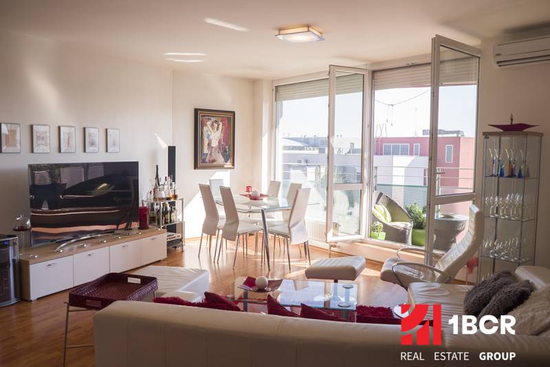 Sale Three bedroom apartment, Tomášikova, Bratislava - Nové Mesto, Slo